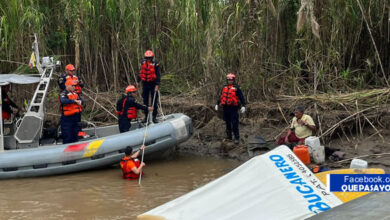 Photo of Armada de Colombia rescata turistas que naufragaron en el río amazonas